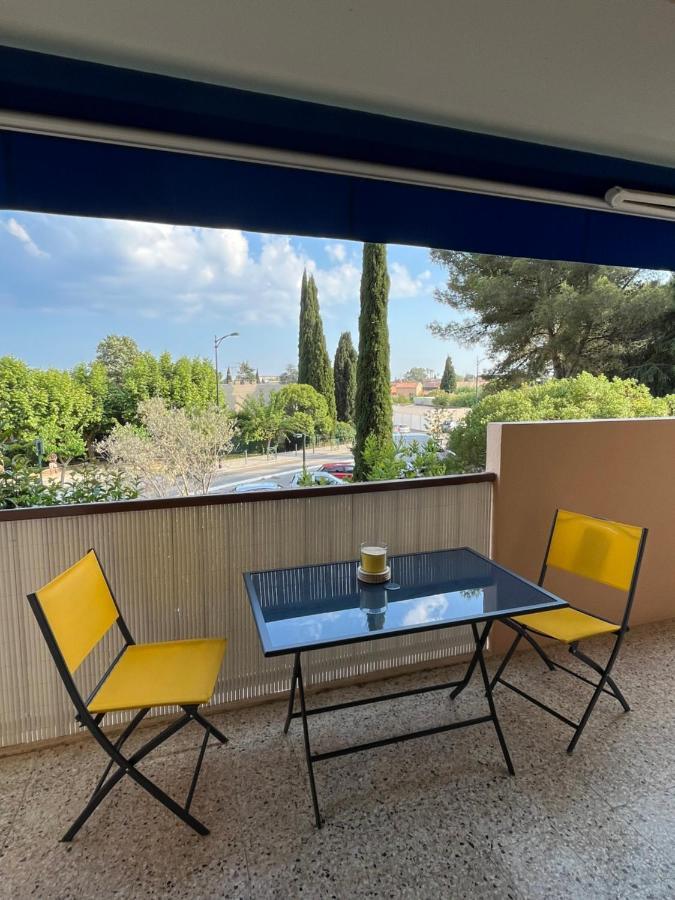 Apartment T2 Avec Terrasse & Parking A 5 Min Du Centre, 10 Min Des Plages *