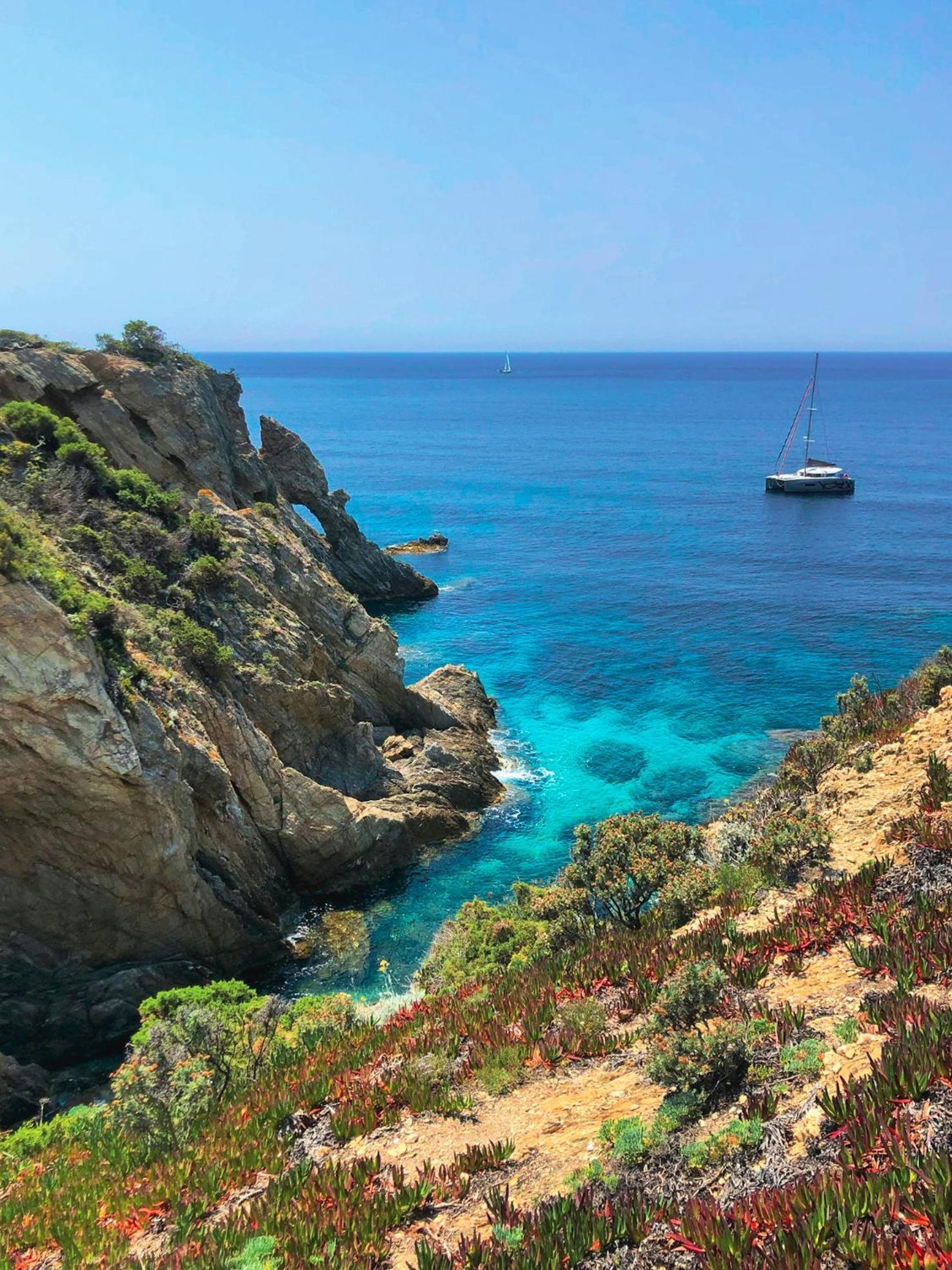 T2 Avec Terrasse & Parking A 5 Min Du Centre, 10 Min Des Plages Hyères